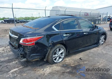 2014 Nissan Altima 2.5 Sv z USA, uszkodzony, nr VIN 1N4AL3AP5EC323528